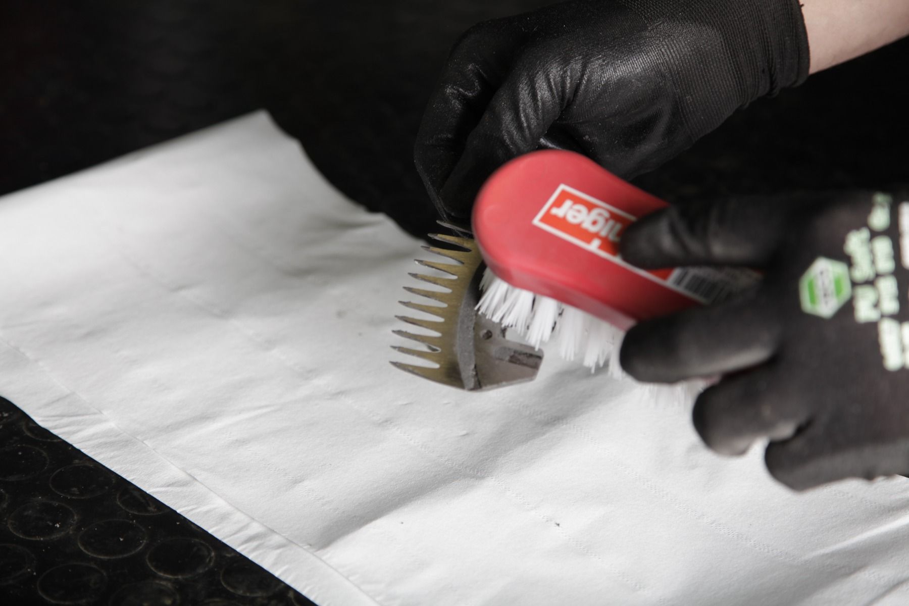 Affûtage de 9 jeux de peignes