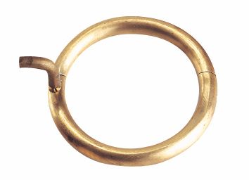 Anneaux auto-perçants irlandais en laiton 76/60