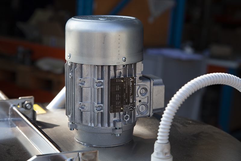 Taxi-lait Distribution + Mélangeur