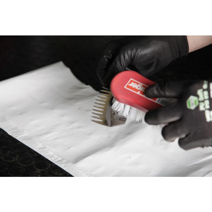 Affûtage de 10 jeux de peignes