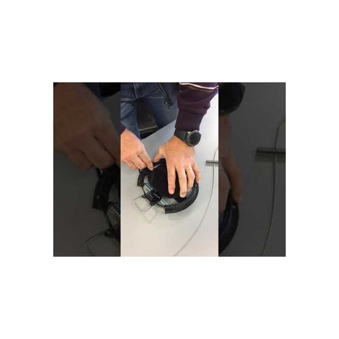 Piège à mâchoire, type français